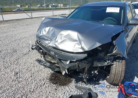 2017 Kia Optima Lx z USA, uszkodzony, nr VIN 5XXGT4L35HG125010